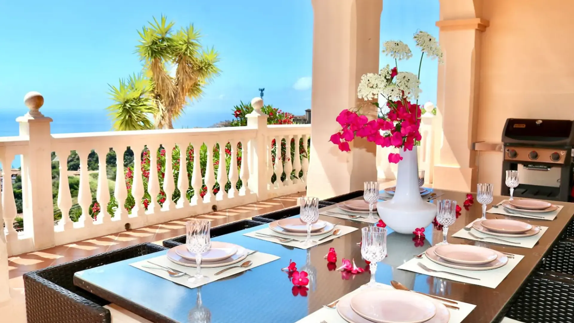 Desayuno en la terraza